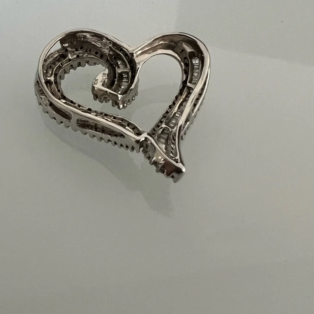 Solid 10K White Gold 0.50ctw Natural Diamond Heart Love Pendant - Picture 5 of 5